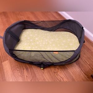 Brica Fold & Go Bassinet